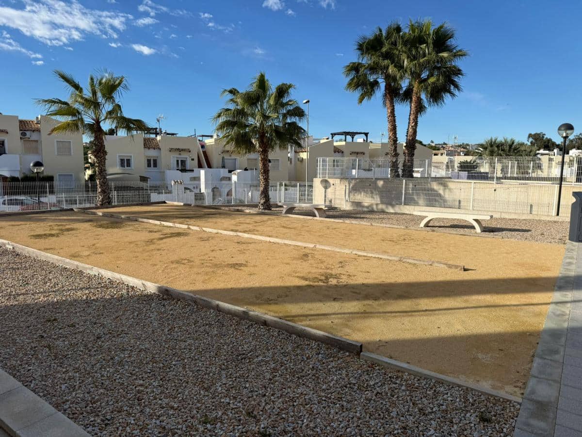 2 bedroom Apartment for sale in Villamartin with pool garage - € 219,999 (Ref: 9613002)