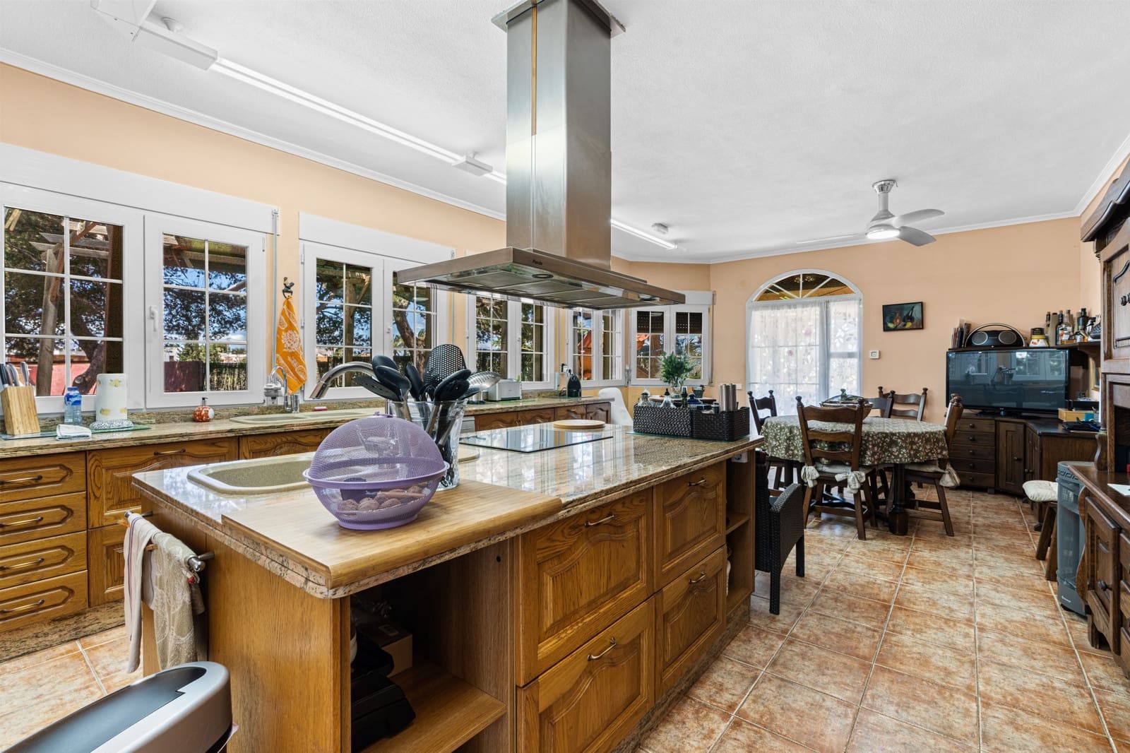 Chalet de 8 habitaciones en El Altet en venta con garaje - 679.000 € (Ref: 9655180)