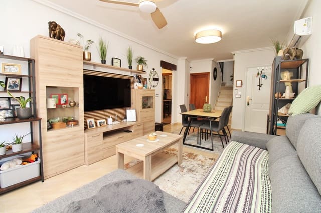 Casa de 4 habitaciones en San Miguel de Salinas en venta - 239.995 € (Ref: 9655308)