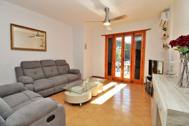 Apartamento de 2 habitaciones en Villamartin, Orihuela en venta - 169.000 € (Ref: 9655330)