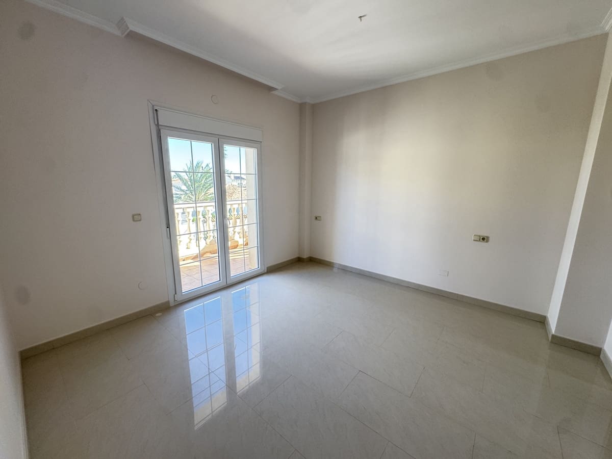 4 quarto Moradia para venda em Cabo Roig - 910 000 € (Ref: 9655343)