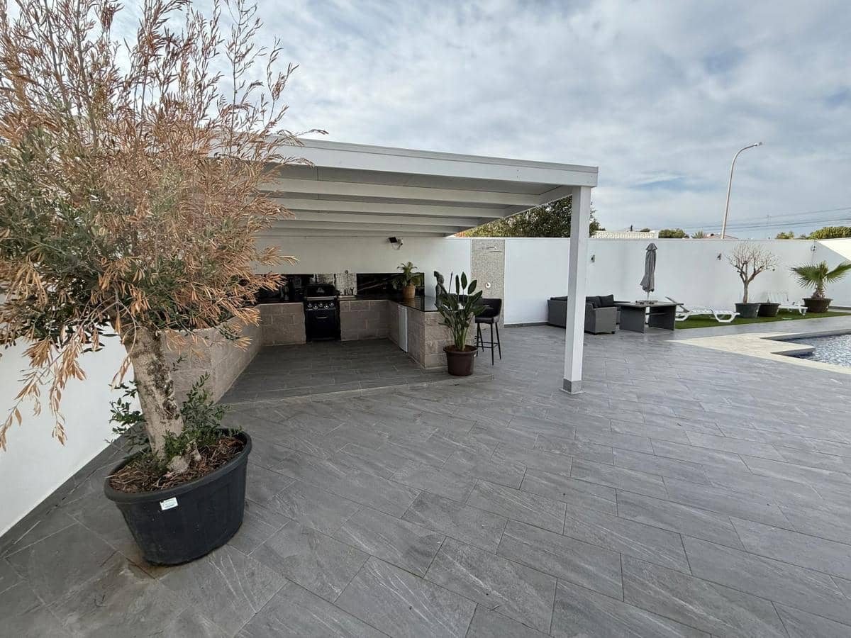 5 soverom Villa til salgs i Ciudad Quesada - € 498 000 (Ref: 9655359)