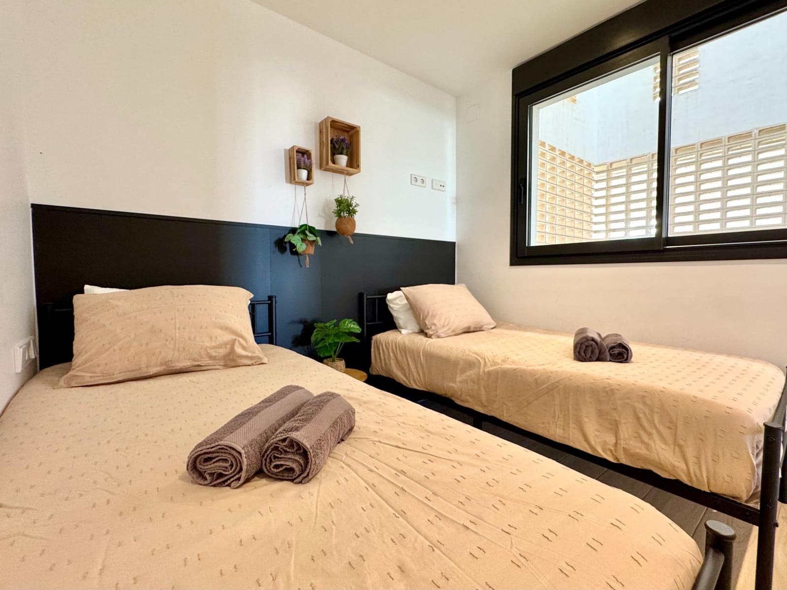 2 sypialnia Apartament na sprzedaż w Los Alcazares z basenem garażem - 347 000 € (Ref: 9655492)