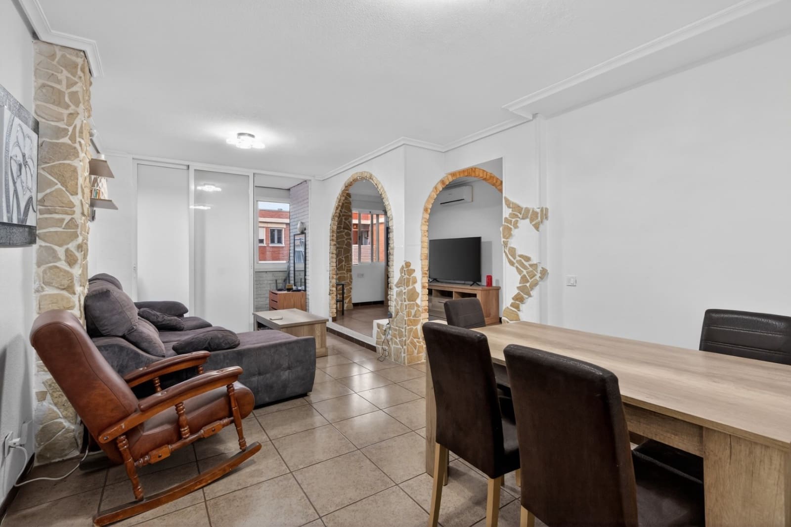 3 sypialnia Apartament na sprzedaż w Miasto Alicante / Alacant z garażem - 259 900 € (Ref: 9655495)