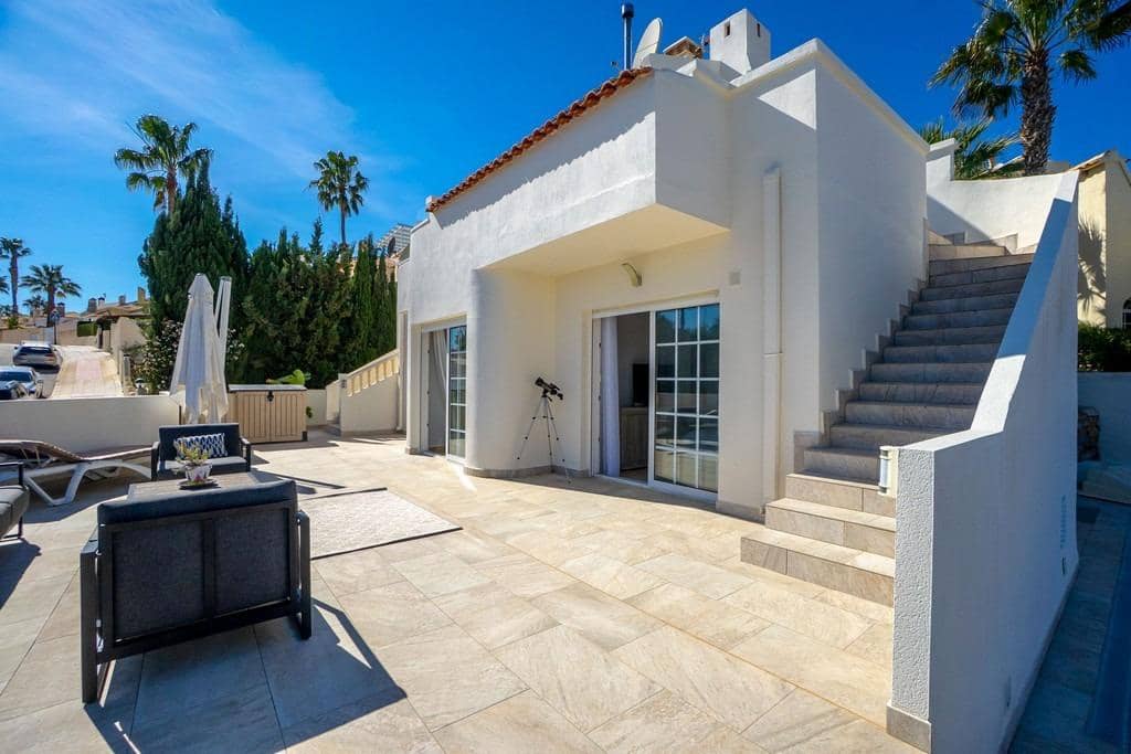 4 chambre Villa/Maison à vendre à Orihuela Costa avec piscine - 499 000 € (Ref: 9655519)