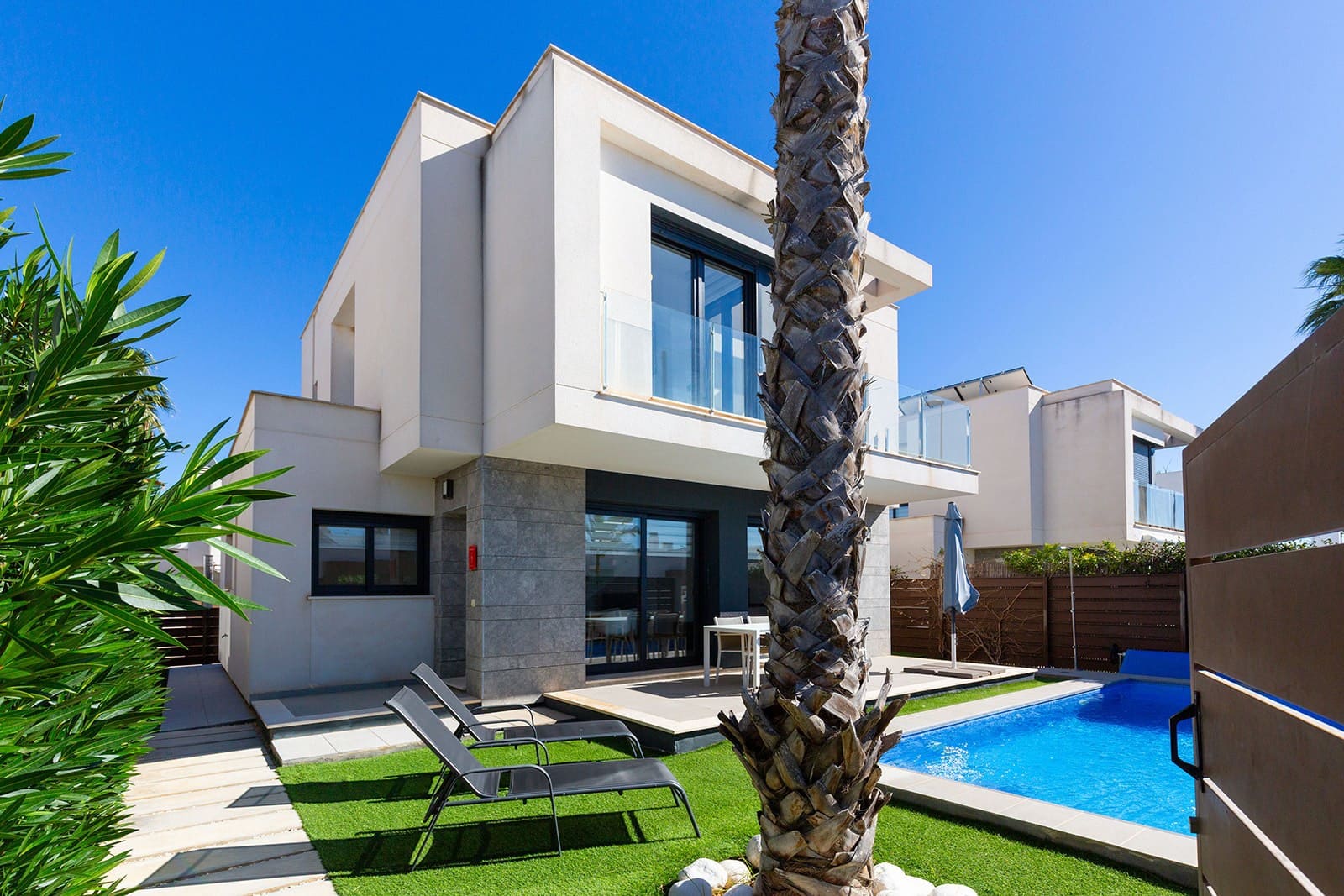 3 sovrum Villa till salu i Vistabella med pool - 379 000 € (Ref: 9655545)