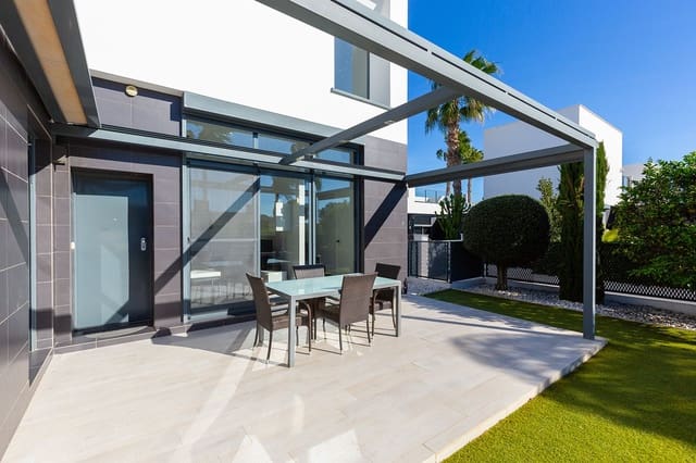 Casa de 3 habitaciones en Algorfa en venta con piscina - 349.900 € (Ref: 9655546)