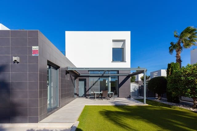 Casa de 3 habitaciones en Algorfa en venta con piscina - 349.900 € (Ref: 9655546)