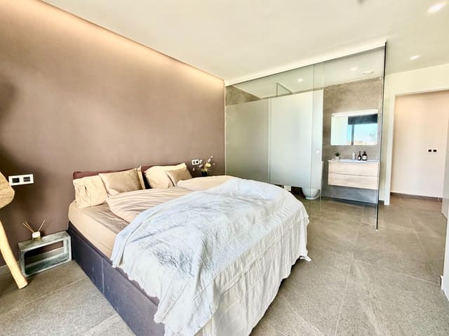 5 bedroom Villa for sale in San Miguel de Salinas with pool garage - € 780,000 (Ref: 9655550)