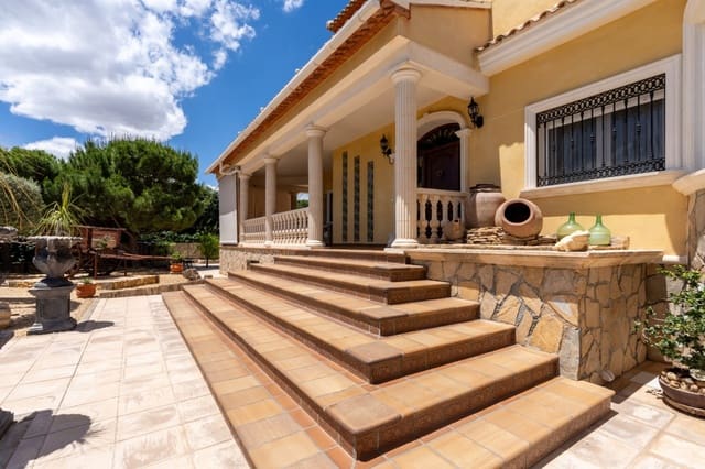 5 quarto Moradia para venda em San Vicente / Sant Vicent del Raspeig com piscina garagem - 850 000 € (Ref: 9662844)