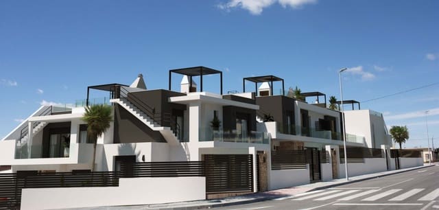 3 soveværelse Villa til salg i Los Montesinos med swimmingpool - € 366.000 (Ref: 9662865)