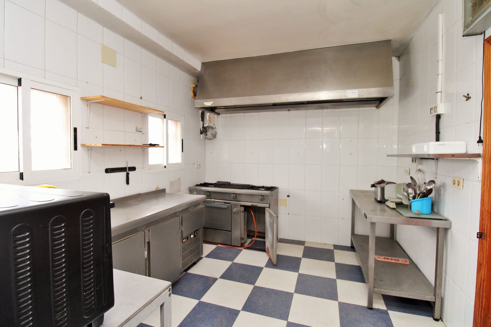 3 sypialnia Komercyjne na sprzedaż w Villamartin - 374 900 € (Ref: 9662939)