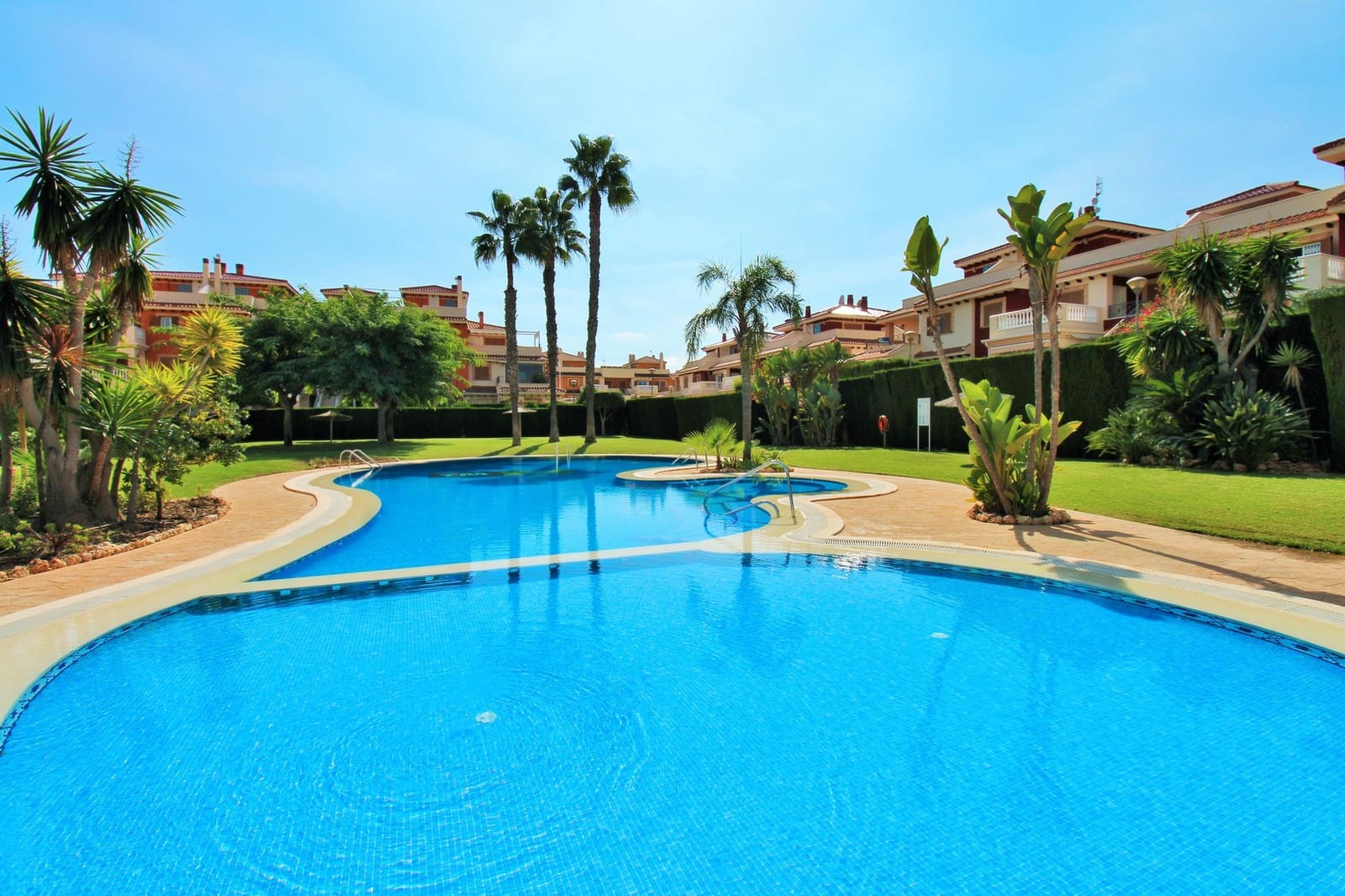 2 slaapkamer Appartement te koop in Playa Flamenca - € 215.000 (Ref: 9662962)