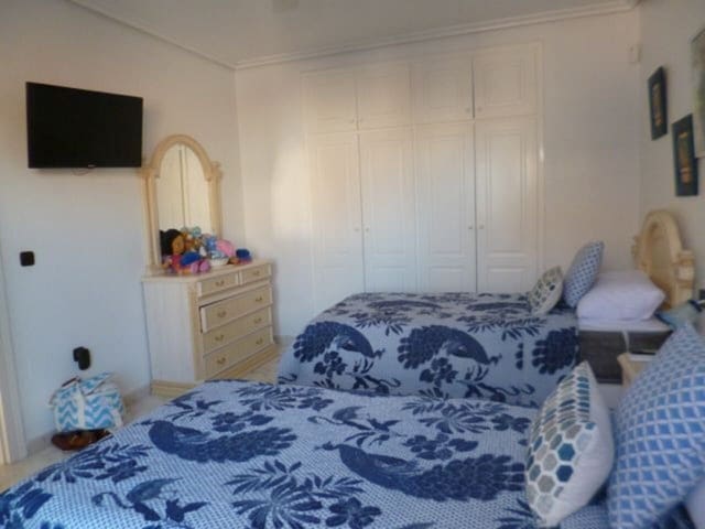 3 soverom Villa til salgs i Playa Flamenca, Orihuela med svømmebasseng - € 389 000 (Ref: 9663031)