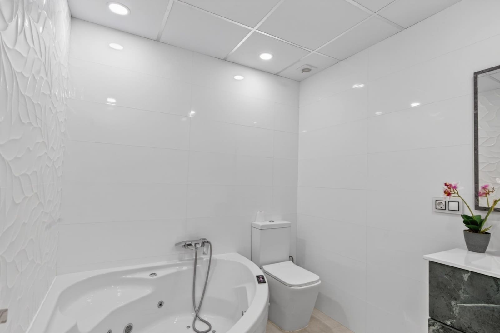 5 soveværelse Villa til salg i Alicante by - € 815.000 (Ref: 9663091)