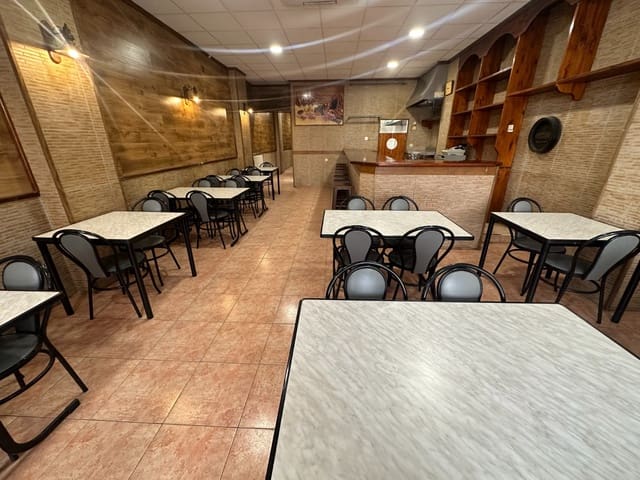 Firma/Unternehmen zu verkaufen in Torrevieja - 129.000 € (Ref: 9663149)