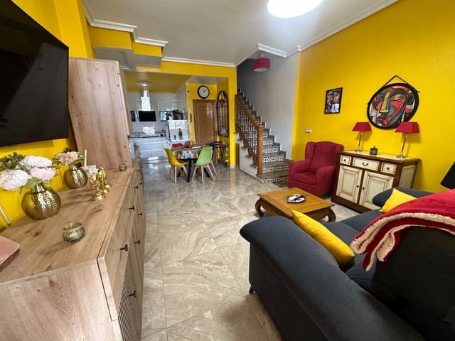 3 bedroom Townhouse for sale in Bigastro with garage - € 165,000 (Ref: 9663153)