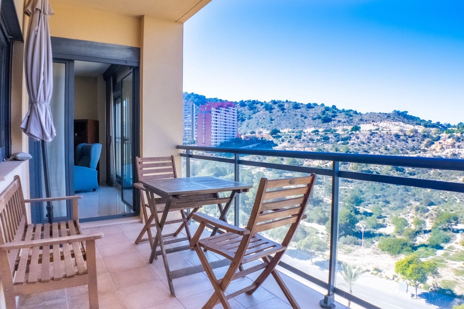 Apartamento de 2 habitaciones en La Villajoyosa / Vila Joiosa en venta con piscina garaje - 265.000 € (Ref: 9663178)