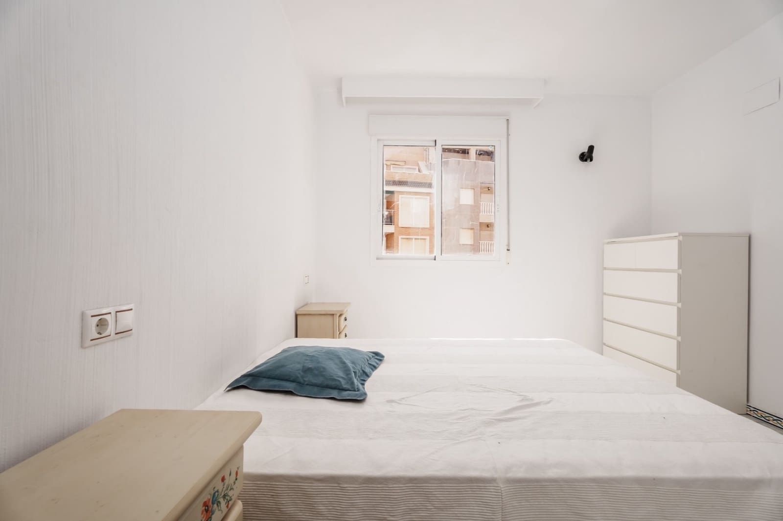 2 makuuhuone Huoneisto myytävänä paikassa Torrevieja mukana uima-altaan - 225 000 € (Ref: 9667853)