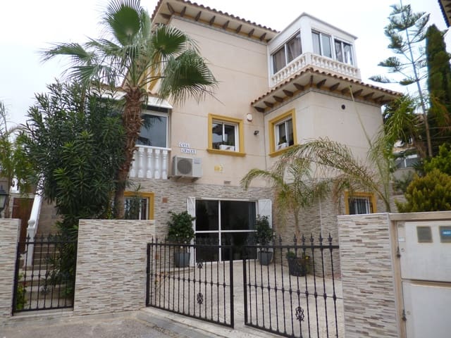 4 slaapkamer Villa te koop in Playa Flamenca, Orihuela - € 399.995 (Ref: 9667901)