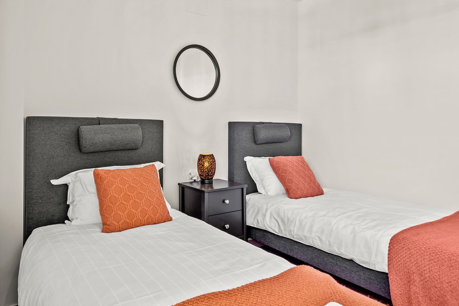 3 sypialnia Apartament na sprzedaż w Orihuela Costa z basenem garażem - 419 000 € (Ref: 9667942)