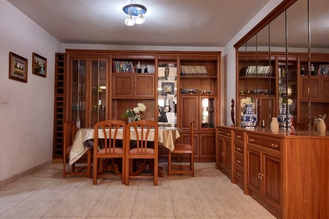 3 chambre Appartement à vendre à Alicante ville avec garage - 249 000 € (Ref: 9668041)