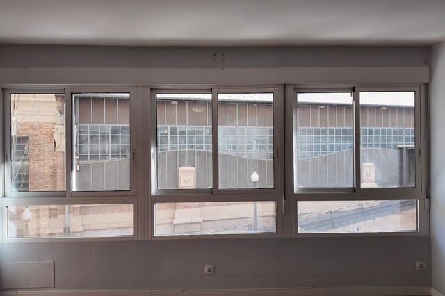 3 sovrum Kommersiell till salu i Alicante stad - 255 000 € (Ref: 9668057)