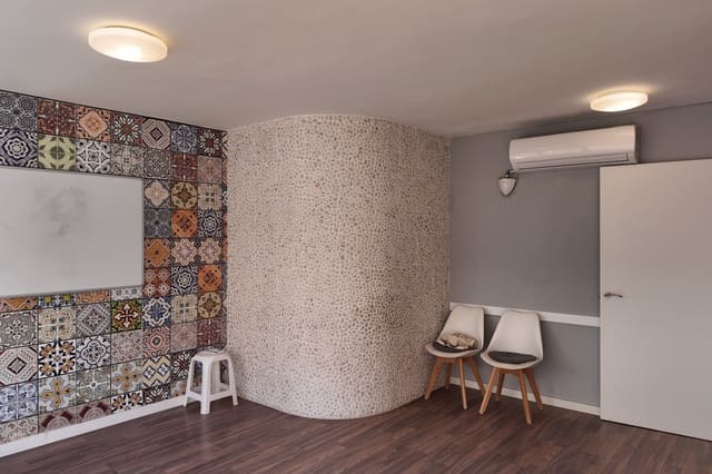 3 sovrum Kommersiell till salu i Alicante stad - 255 000 € (Ref: 9668057)