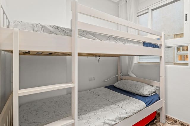 2 makuuhuone Huoneisto myytävänä paikassa Torrevieja - 199 000 € (Ref: 9668060)