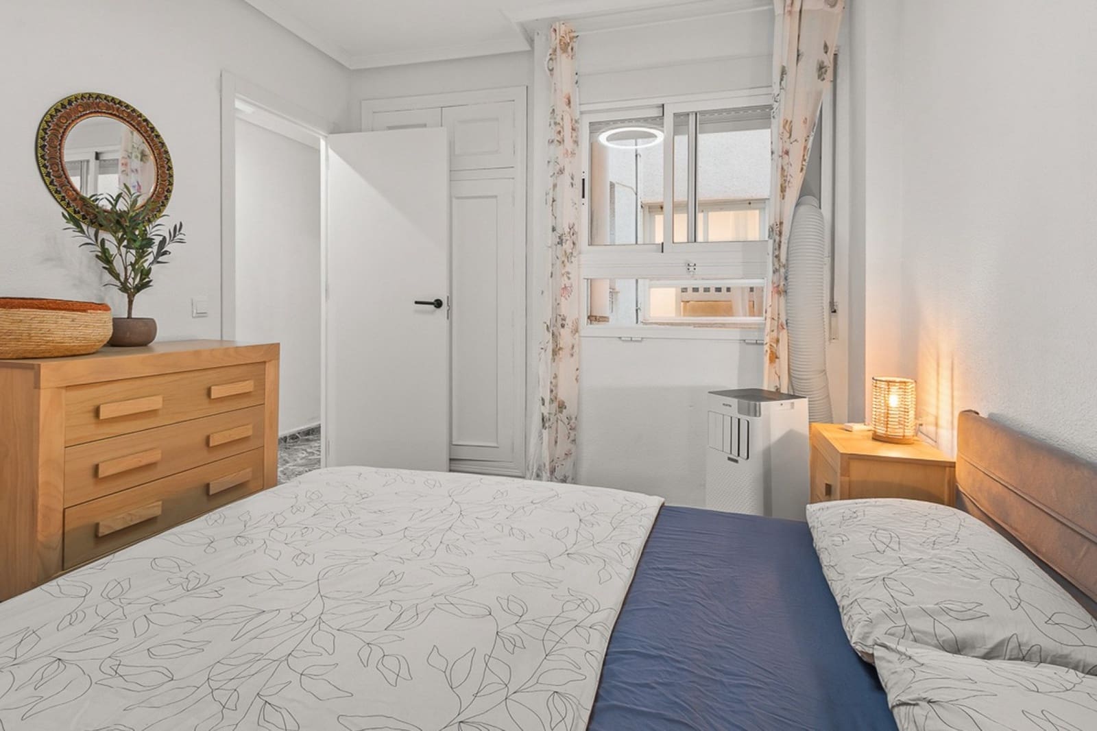 2 makuuhuone Huoneisto myytävänä paikassa Torrevieja - 199 000 € (Ref: 9668060)