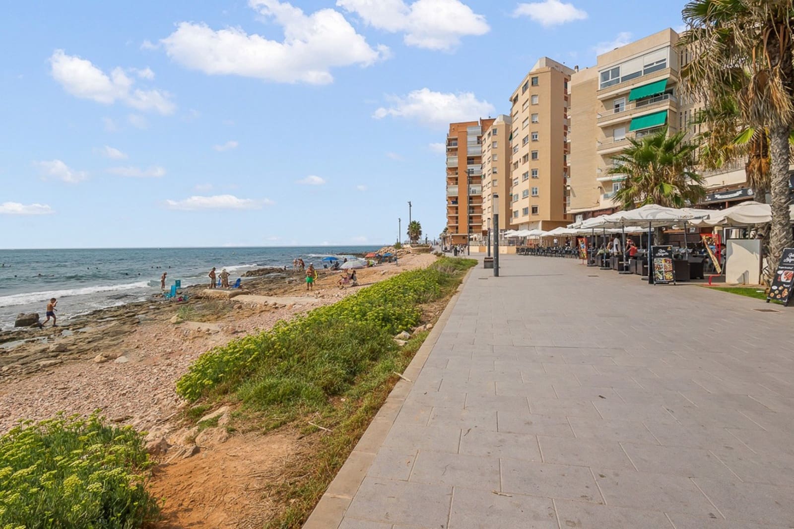 2 makuuhuone Huoneisto myytävänä paikassa Torrevieja - 199 000 € (Ref: 9668060)