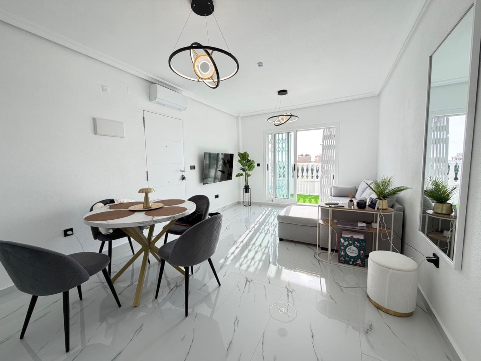 1 sovrum Lägenhet till salu i Orihuela Costa - 170 000 € (Ref: 9668126)