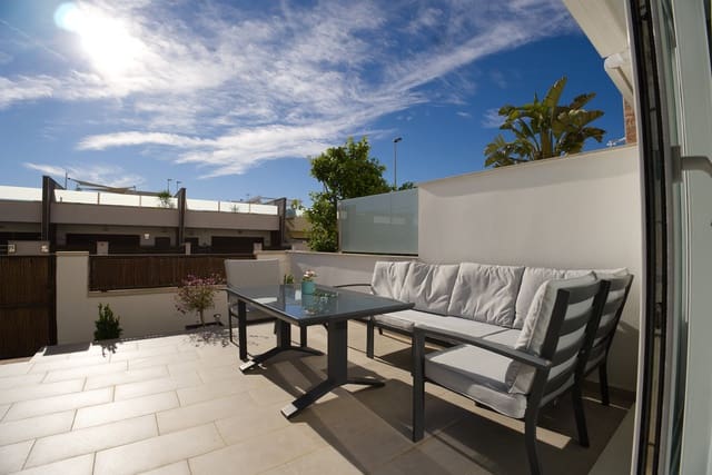 4 chambre Maison de Ville à vendre à San Pedro del Pinatar avec piscine garage - 359 000 € (Ref: 9668134)