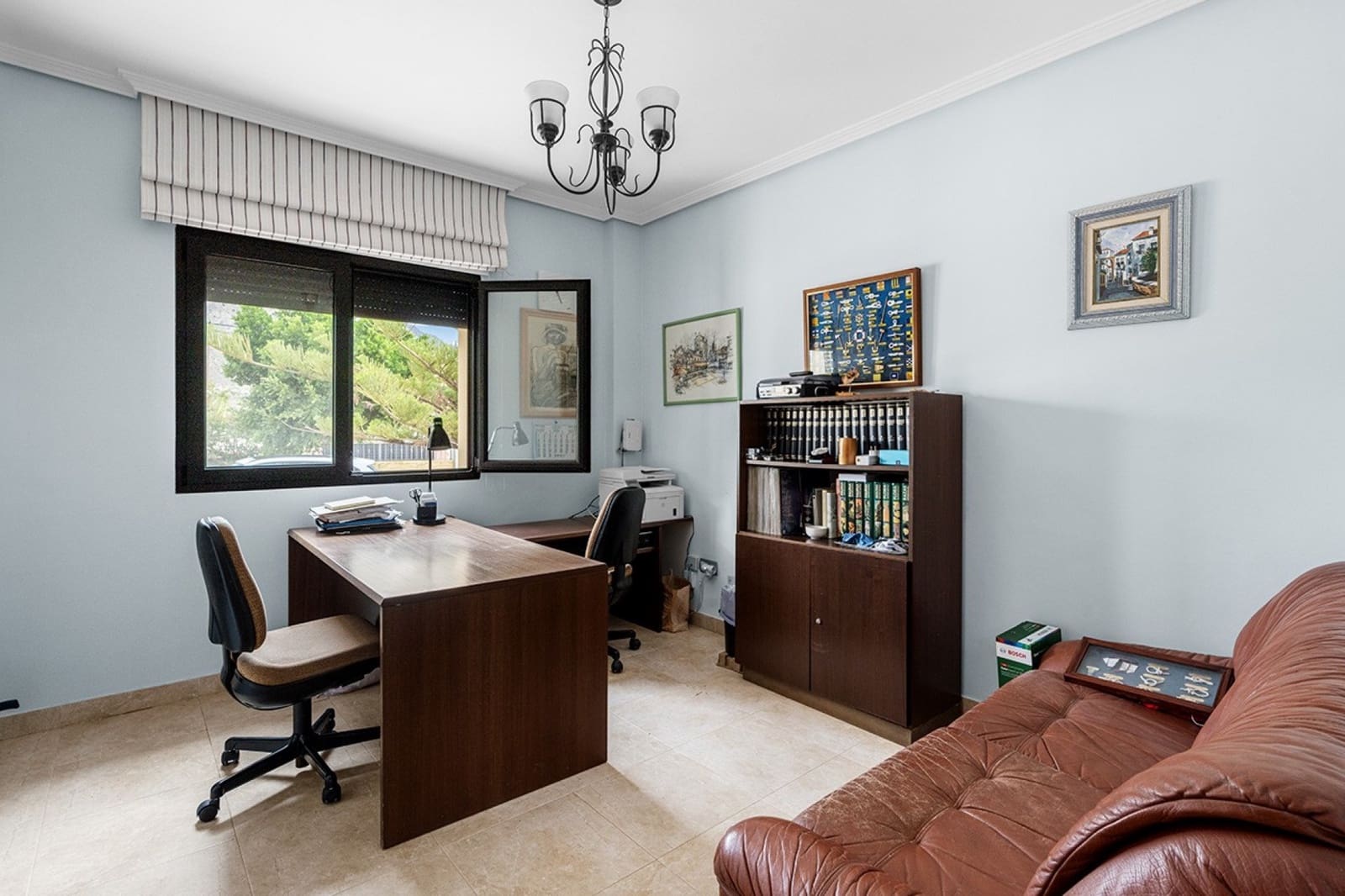 5 bedroom Villa for sale in Alicante / Alacant city with pool garage - € 790,000 (Ref: 9668170)