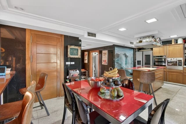 5 bedroom Villa for sale in Elche / Elx with pool garage - € 1,449,000 (Ref: 9668175)