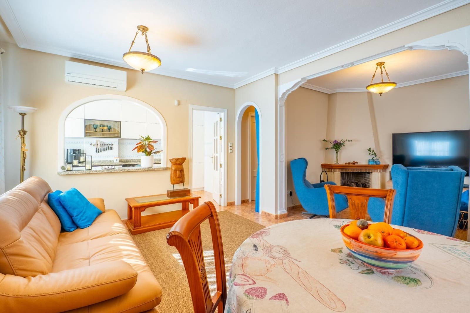 2 makuuhuone Omakotitalo myytävänä paikassa Orihuela Costa mukana uima-altaan - 258 500 € (Ref: 9668194)