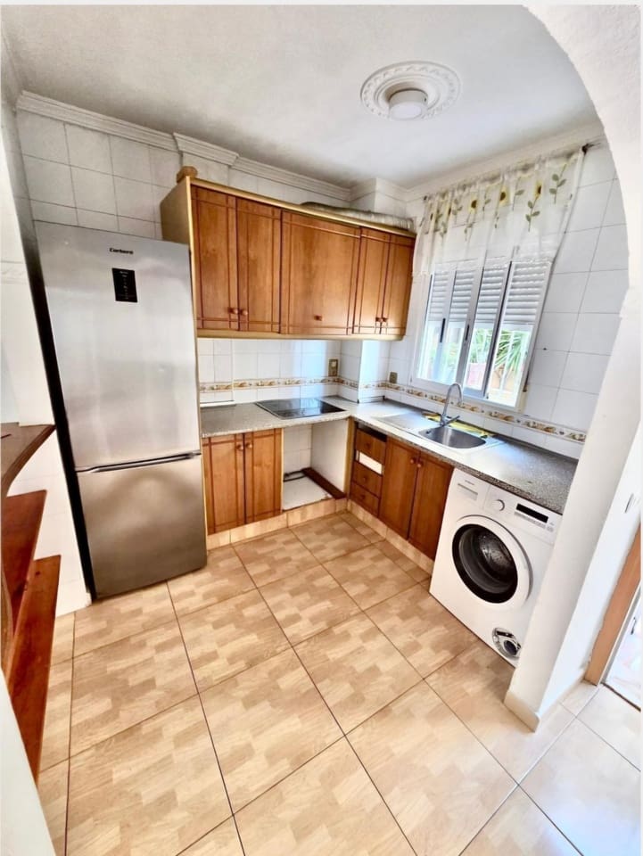 3 bedroom Townhouse for sale in Playa Flamenca with pool garage - € 248,000 (Ref: 9668195)