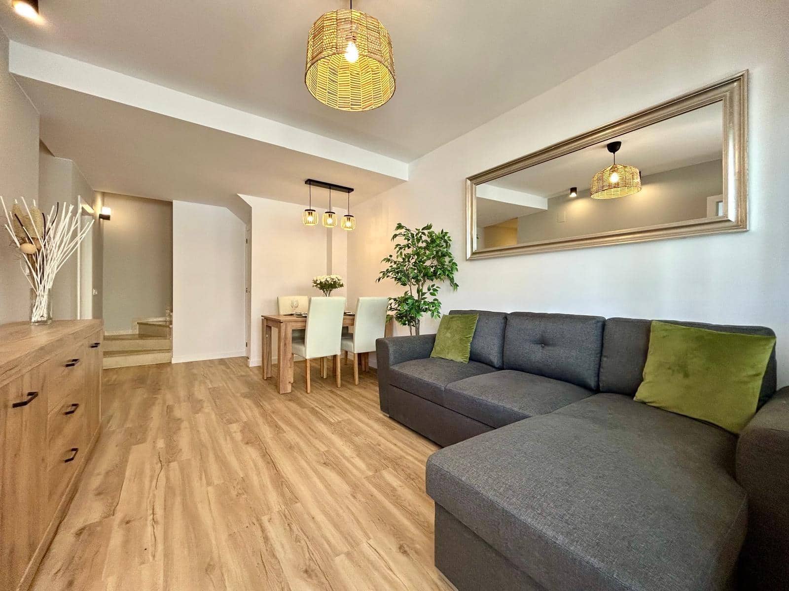 3 quarto Casa em Banda para venda em Orihuela com piscina - 291 900 € (Ref: 9692766)