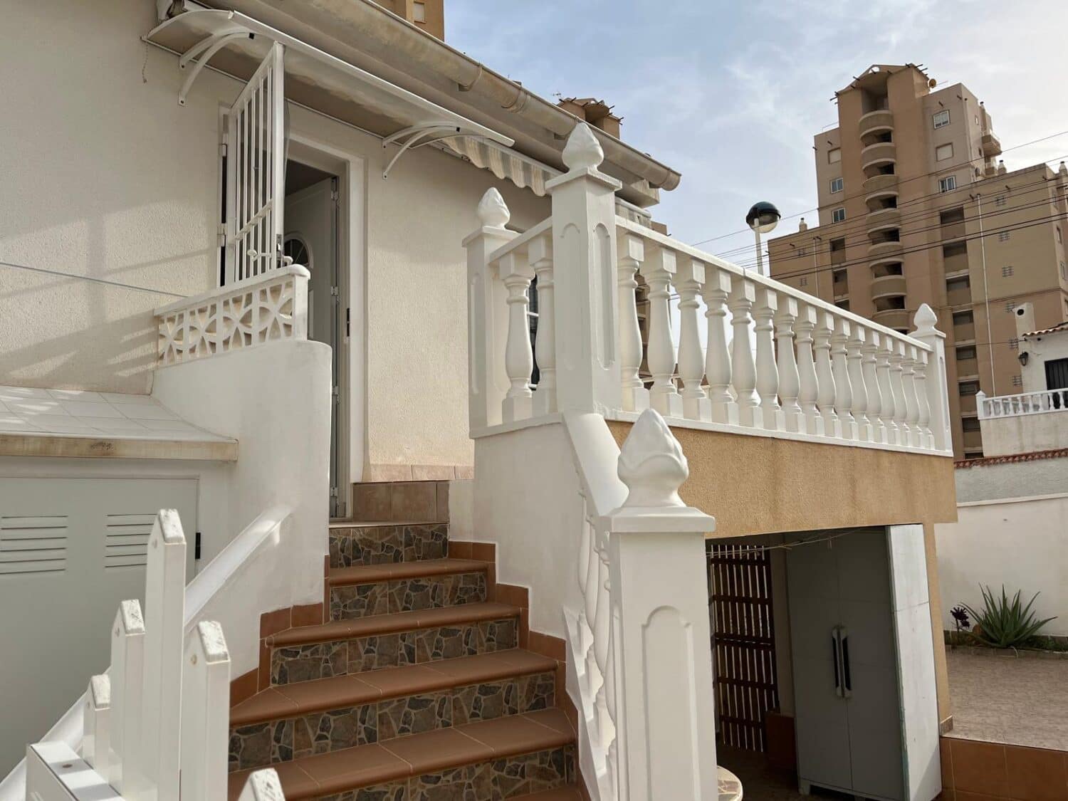 2 makuuhuone Huoneisto myytävänä paikassa Torrevieja - 149 000 € (Ref: 9692871)