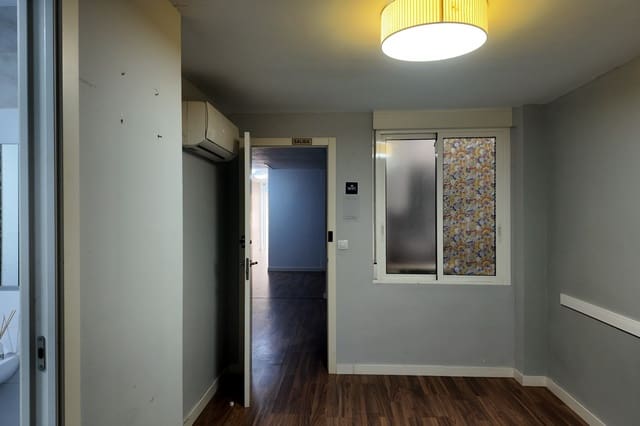 3 sovrum Kommersiell till salu i Alicante stad - 255 000 € (Ref: 9692927)