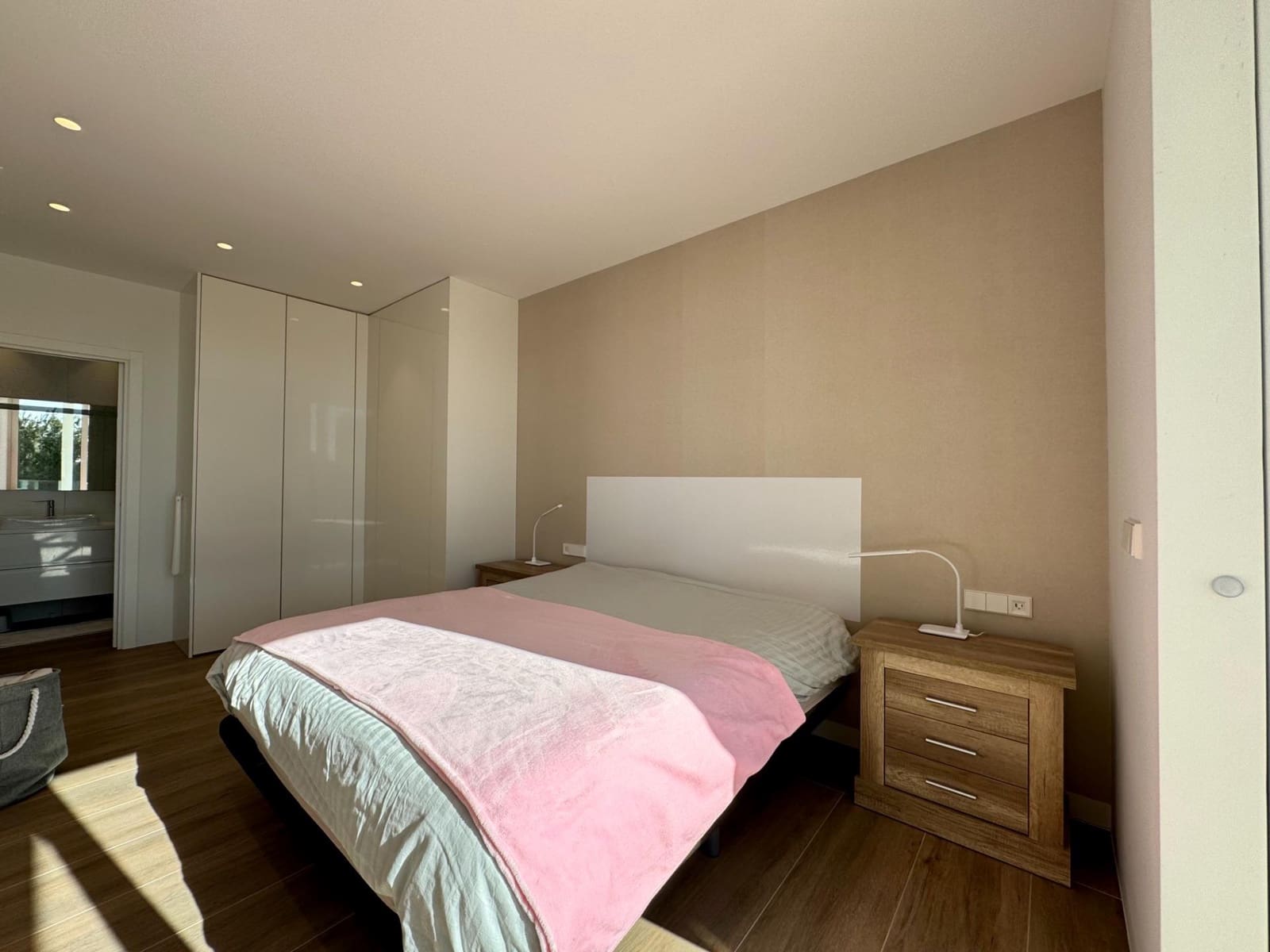 3 chambre Appartement à vendre à Orihuela avec piscine garage - 479 000 € (Ref: 9692997)