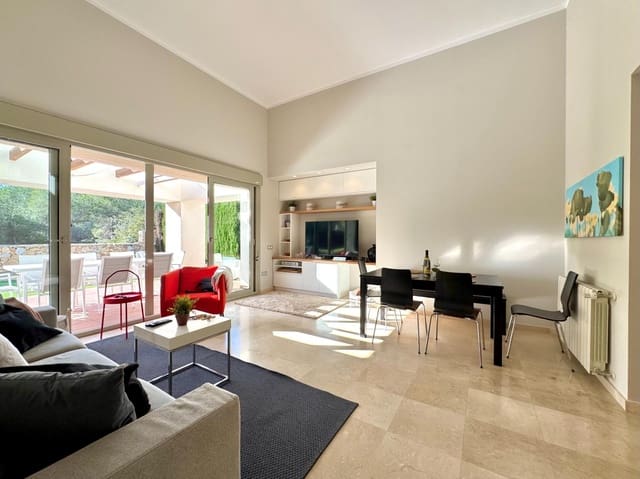 3 chambre Villa/Maison à vendre à Orihuela avec piscine garage - 459 000 € (Ref: 9692998)