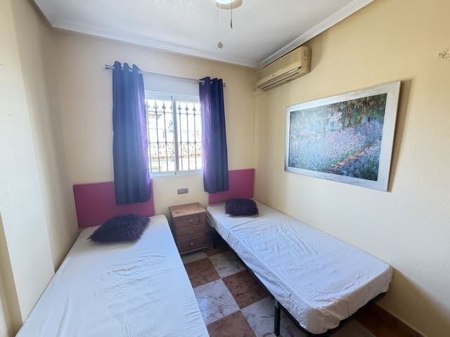 2 makuuhuone Omakotitalo myytävänä paikassa Villamartin, Orihuela - 189 995 € (Ref: 9693013)