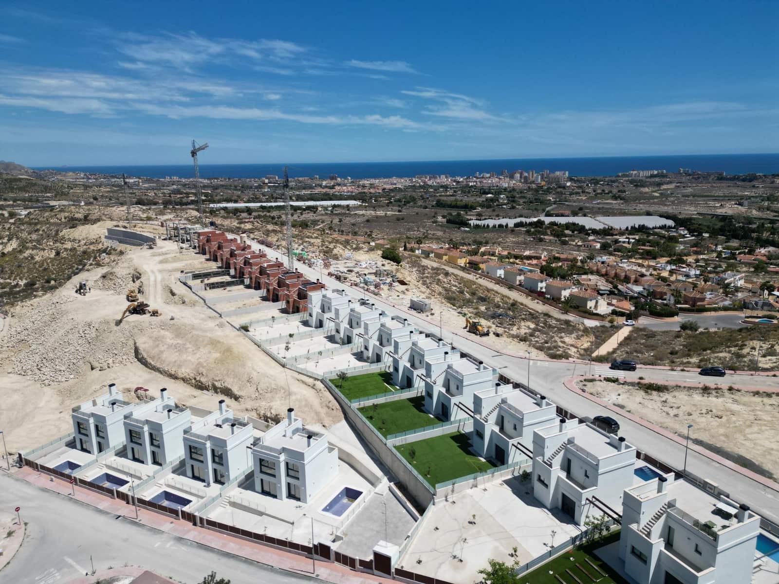 Chalet de 3 habitaciones en Muchamiel / Mutxamel en venta con piscina - 450.000 € (Ref: 9710174)