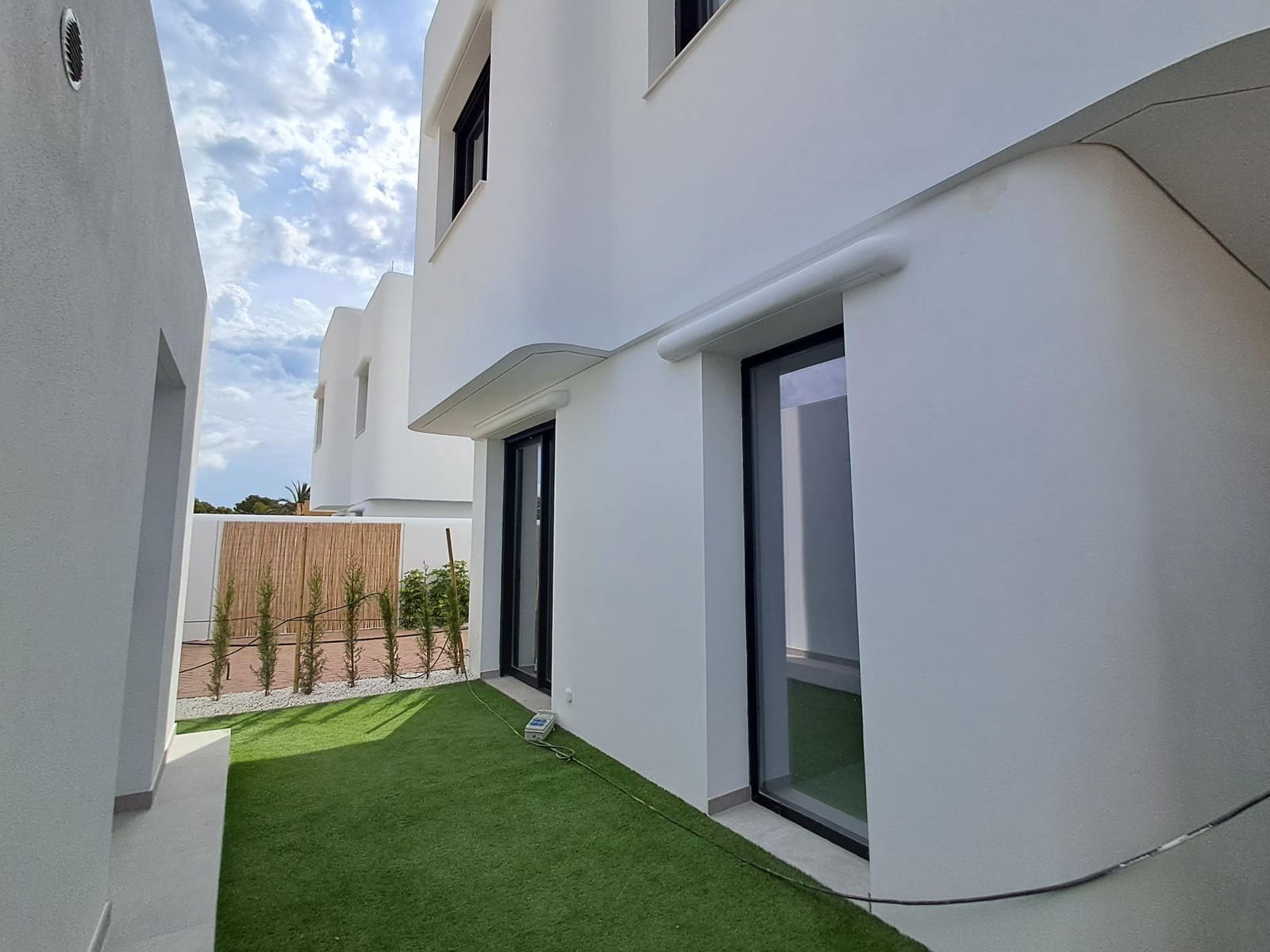 4 soveværelse Villa til salg i Albir med swimmingpool garage - € 875.000 (Ref: 9710479)