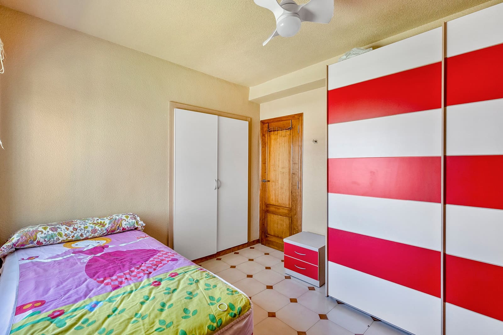 4 bedroom Villa for sale in Torrevieja - € 735,000 (Ref: 9710555)