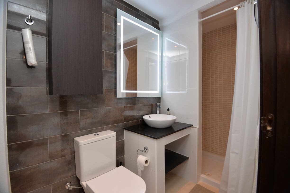 2 bedroom Townhouse for sale in Alicante / Alacant city - € 279,900 (Ref: 9710559)