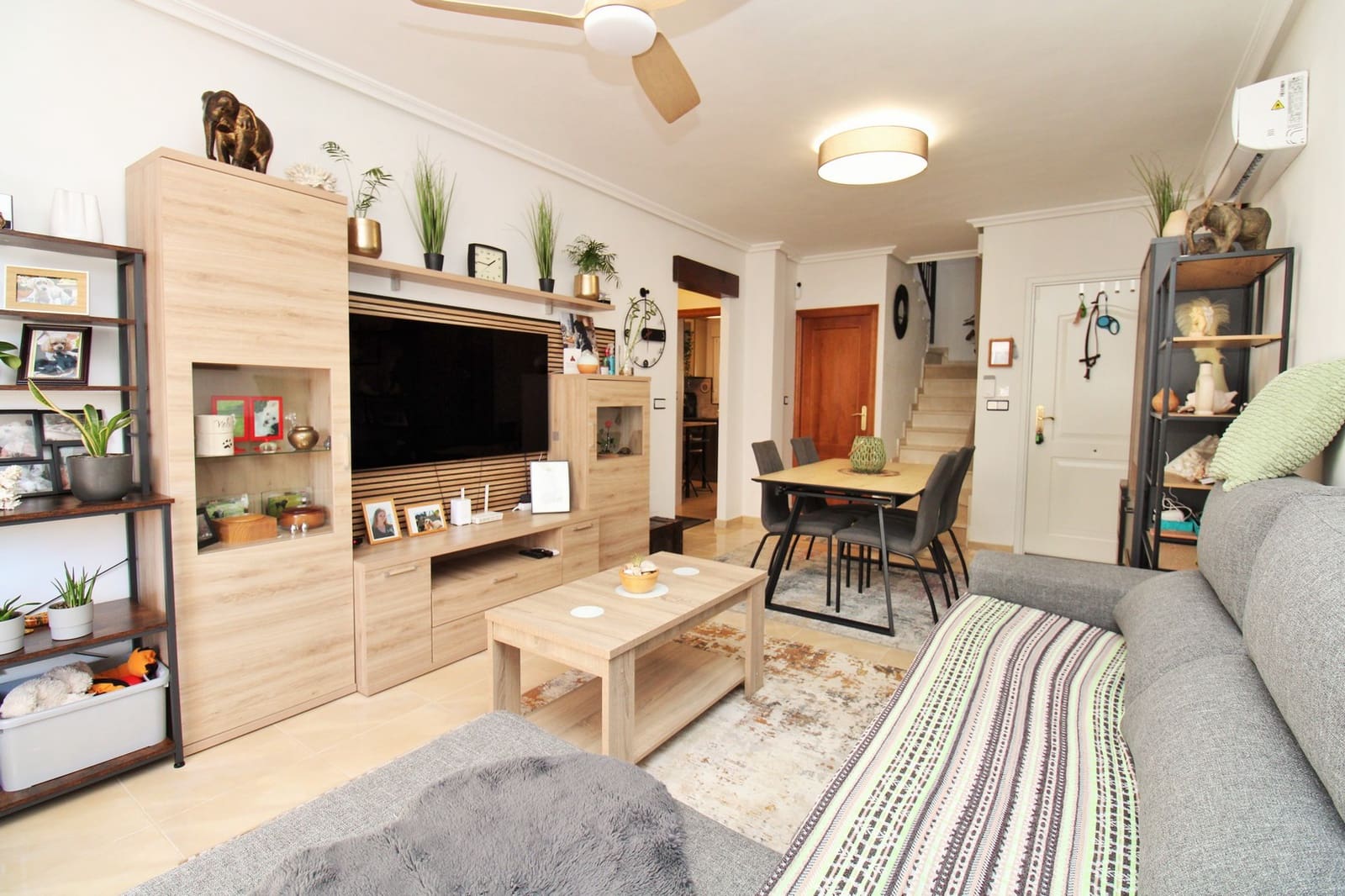 4 Zimmer Haus zu verkaufen in San Miguel de Salinas - 239.995 € (Ref: 9710702)