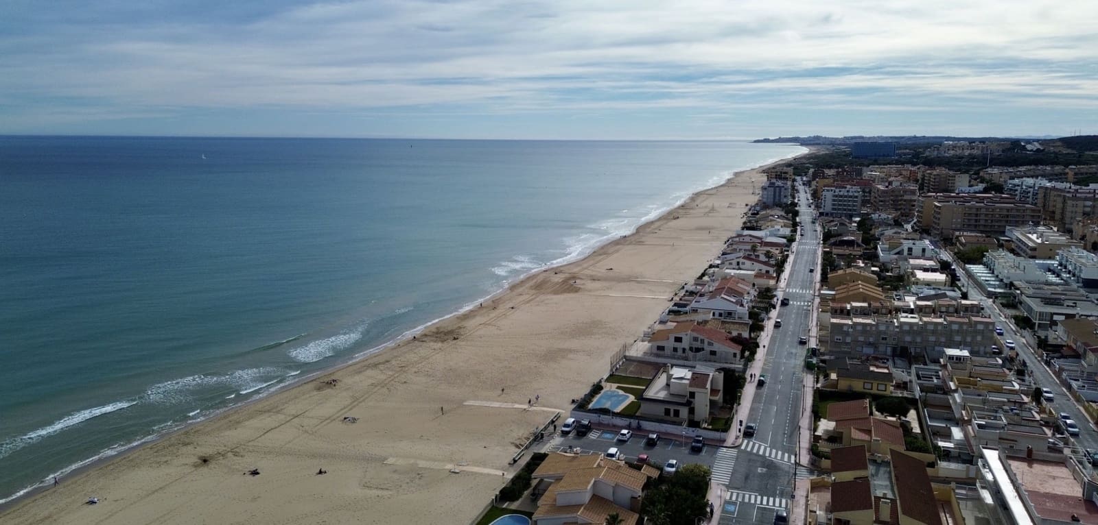 2 bedroom Apartment for sale in Guardamar del Segura with garage - € 339,000 (Ref: 9710745)