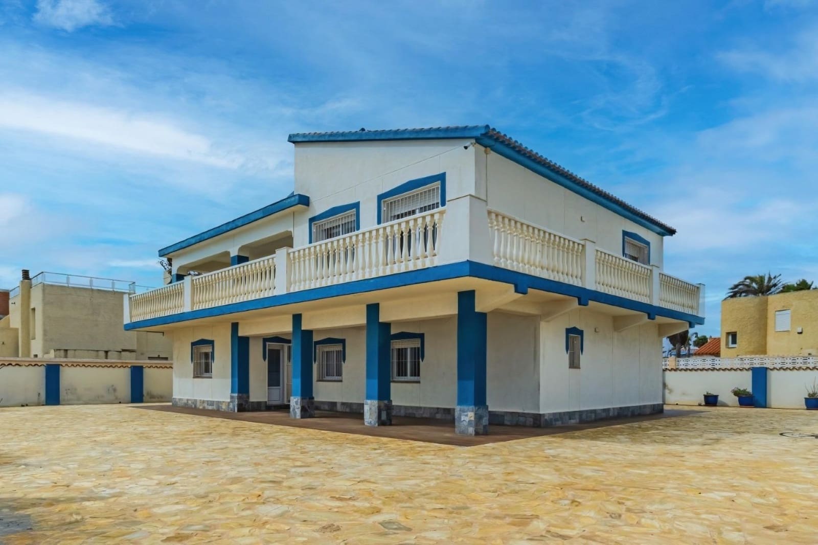 6 sovrum Villa till salu i La Manga del Mar Menor med garage - 1 100 000 € (Ref: 9710759)